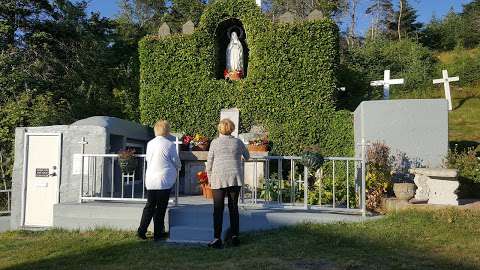 Holy Apostles Catholic Church in Holy Family Parish